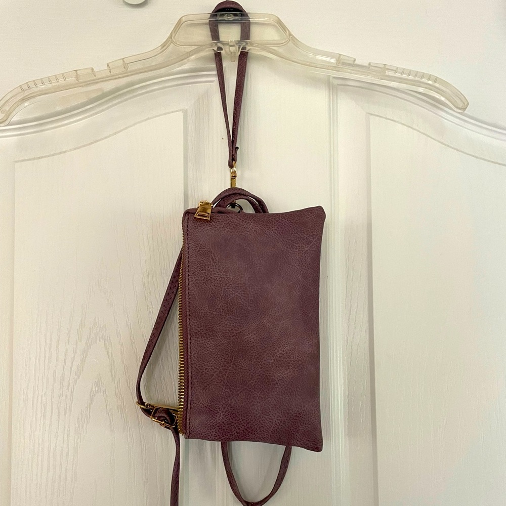 Purple convertible wristlet/crossbody purse